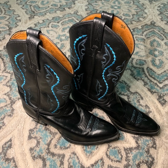 black and blue cowboy boots